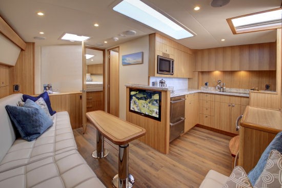 Hatteras GT45X Flybridge galley
