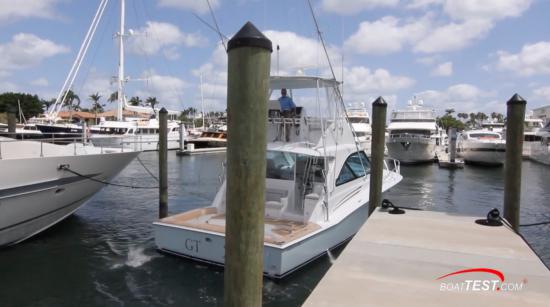 Hatteras GT45X Flybridge props