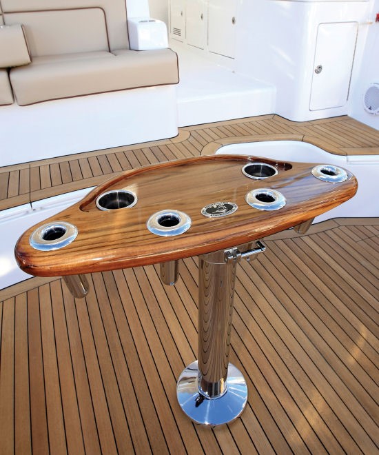 Hatteras GT45X Flybridge leaning post