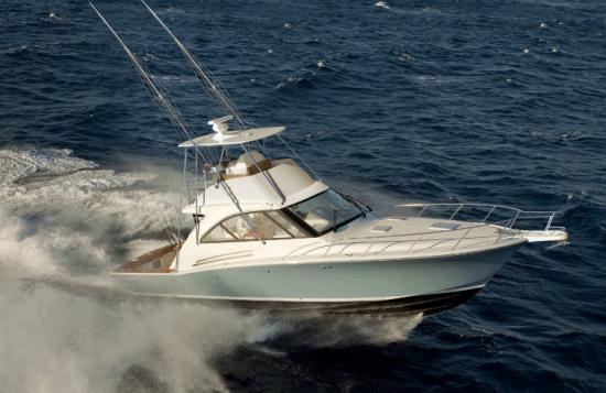 Hatteras GT45X Flybridge running