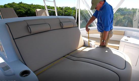 Hatteras GT59 helm console