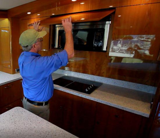 Hatteras GT59 microwave