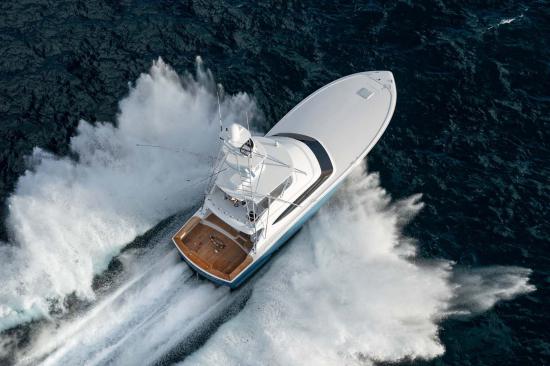 Hatteras GT59 running