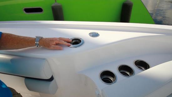 Intrepid 475 Panacea cup holders