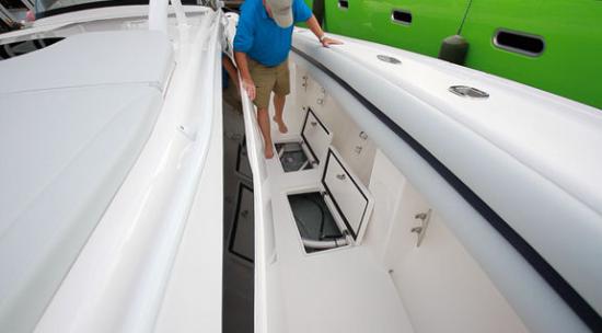 Intrepid 475 Panacea deck hatches