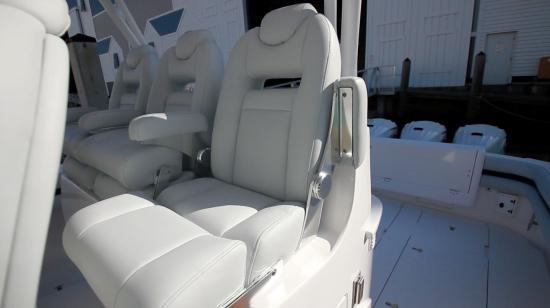 Intrepid 475 Panacea seat adjustments