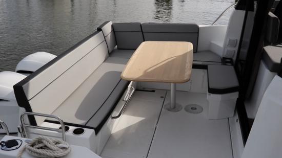 Jeanneau NC 1095 bench seat
