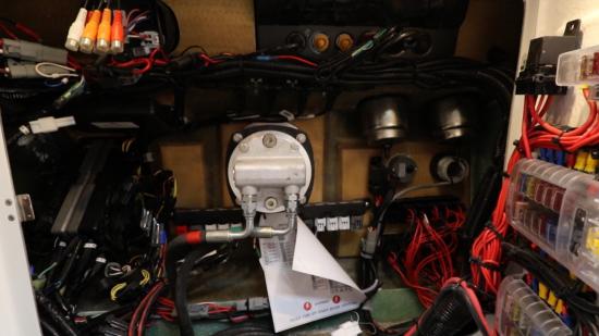 Jeanneau NC 1095 hatch