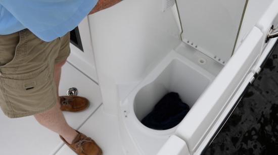 Jeanneau NC 1095 step