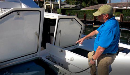 Leopard 51 PC bow storage