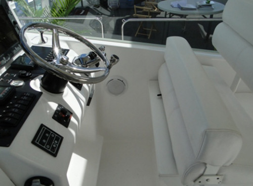 Luhrs 30 Open Express
