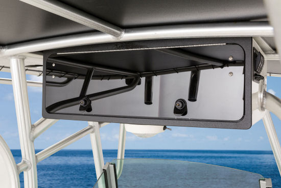 Mako 214 CC over head box