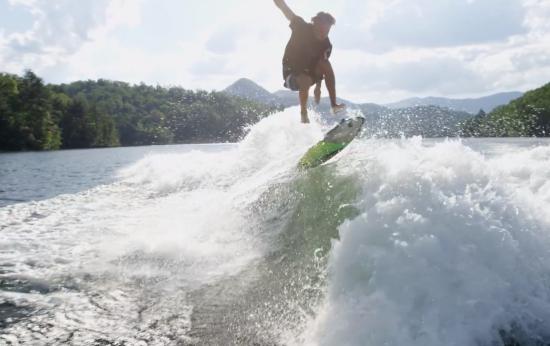 Malibu M235 wake sports