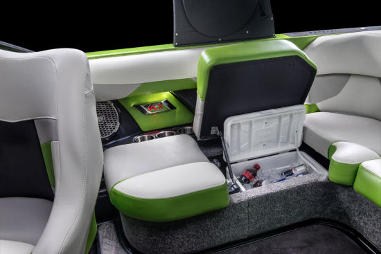 Malibu Wakesetter 247 LSV cooler