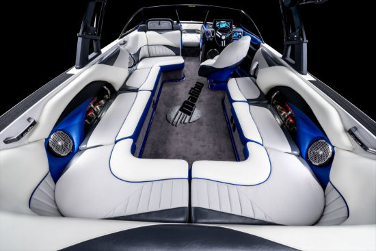 Malibu Wakesetter 247 LSV interior quality