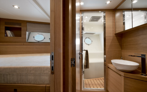 Monte Carlo Yachts 86