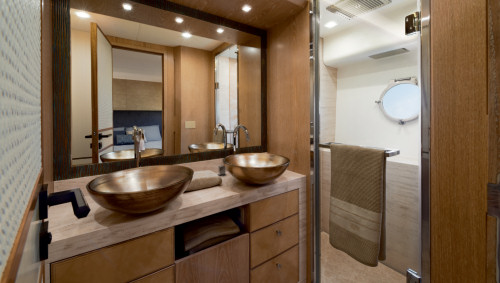 Monte Carlo Yachts 86