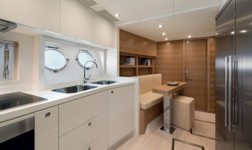 Monte Carlo Yachts 86