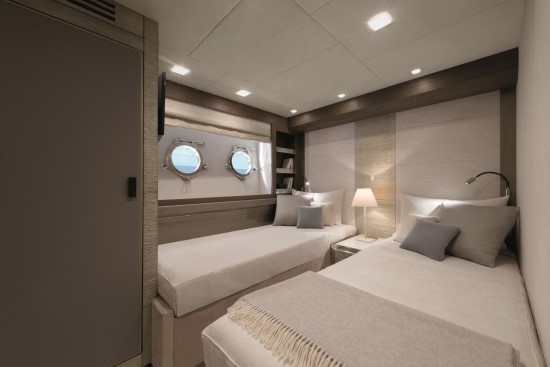 Monte Carlo Yachts 96 guest cabins