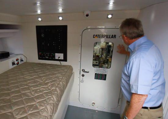 Neptunus 650 Express engine door