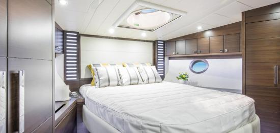 Neptunus 650 Express vip stateroom