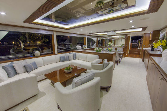 Ocean Alexander 100 Motoryacht salon