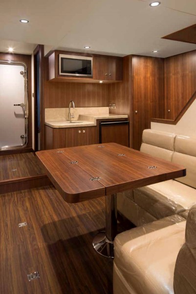 Ocean Alexander 100 Skylounge