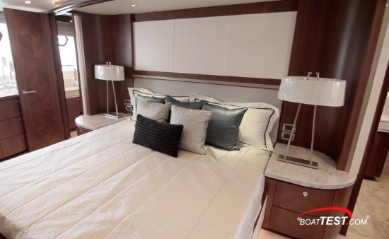 Ocean Alexander 100 Skylounge vip