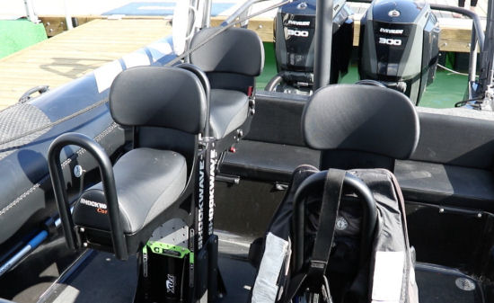 Ocean Craft 9.5 M cockpit seats