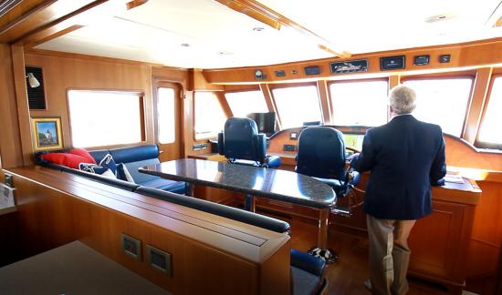 Outer Reef 700 dining settee