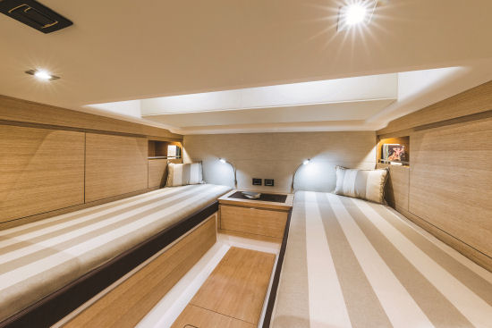 Pardo Yachts 43 systems