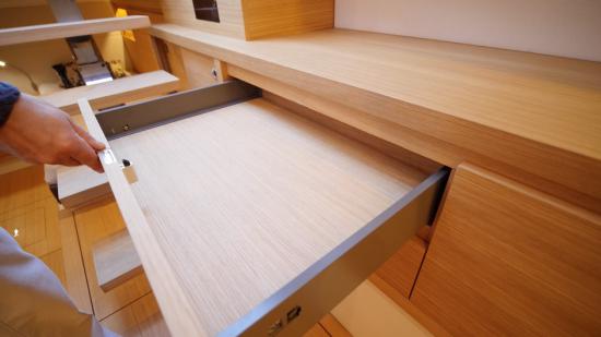 Pardo Yachts 43 drawers