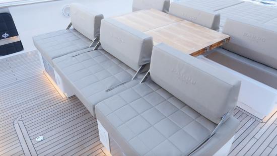 Pardo Yachts 43 settee