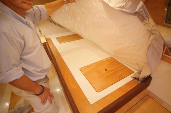 Pardo Yachts 43 stowage