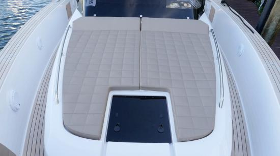 Pardo Yachts 43 hatch