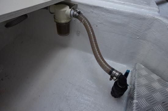 Pardo Yachts 43 through hull