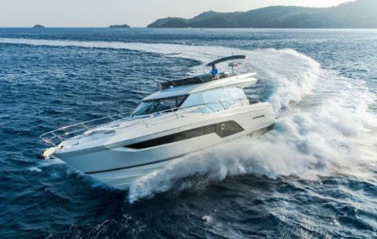 Prestige 590 running