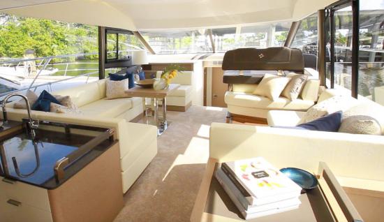 Prestige 590 salon table