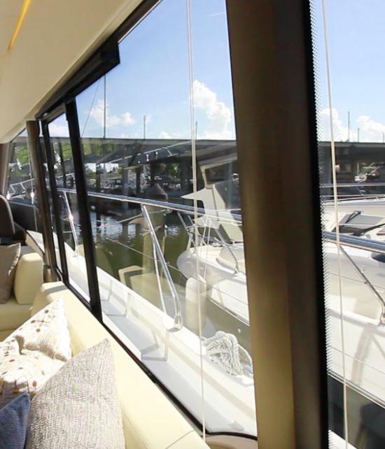 Prestige 590 salon windows