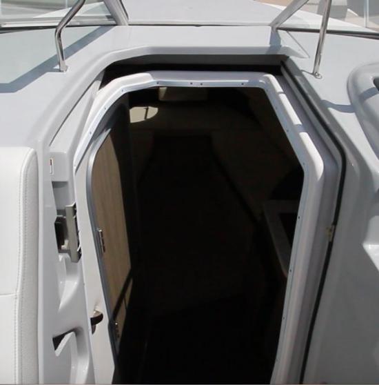 Regal 26 XO cabin door