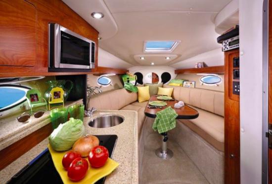 Rinker 270 EX galley