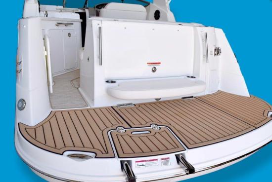 Rinker 270 EX platform