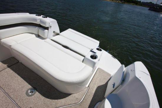 Rinker 270 EX sun pad