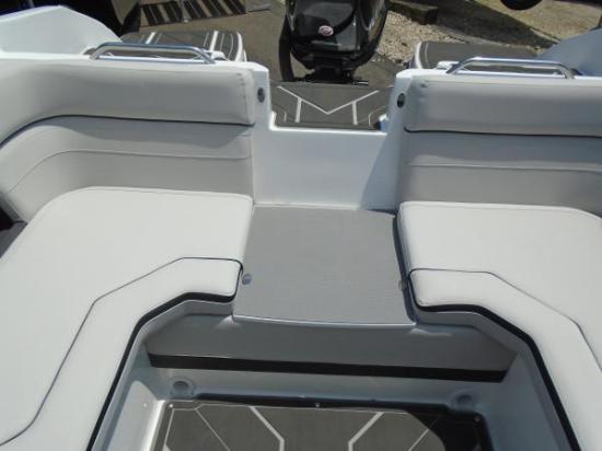 Rinker Q3 OB walk through