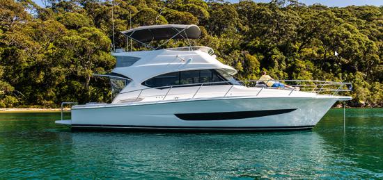 Riviera 395 SUV profile