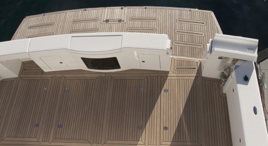 Riviera 68 Sports Motor Yacht door