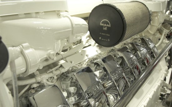 Riviera 68 Sports Motor Yacht