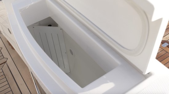 Riviera 68 Sports Motor Yacht