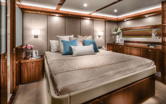 Riviera 68 Sports Motor Yacht