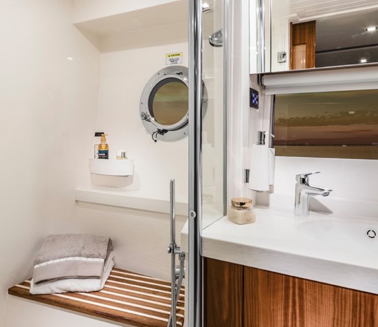 Riviera 68 Sports Motor Yacht